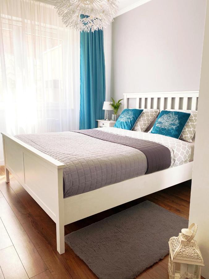 Apartament Na Teczowej วรอตซวาฟ ภายนอก รูปภาพ