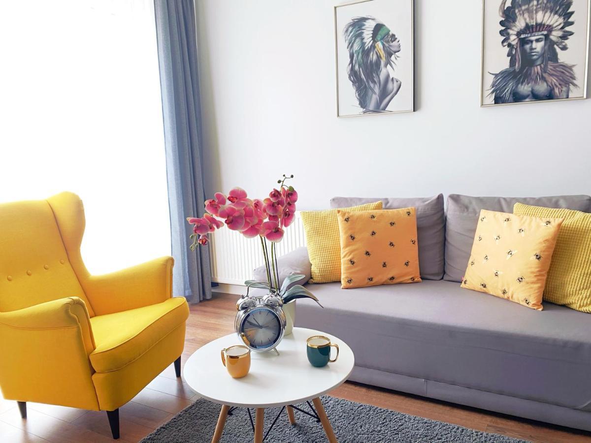 Apartament Na Teczowej วรอตซวาฟ ภายนอก รูปภาพ