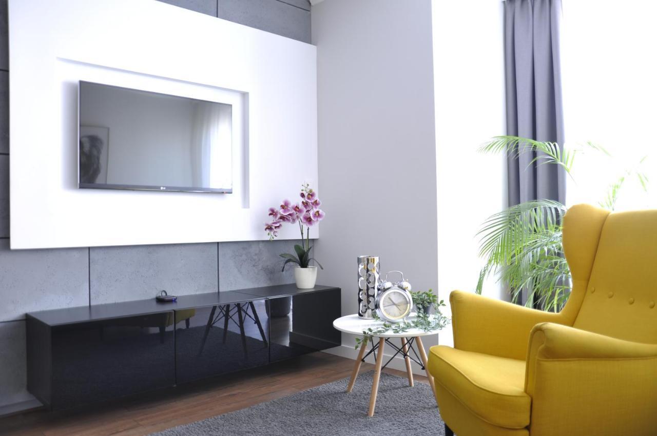 Apartament Na Teczowej วรอตซวาฟ ภายนอก รูปภาพ
