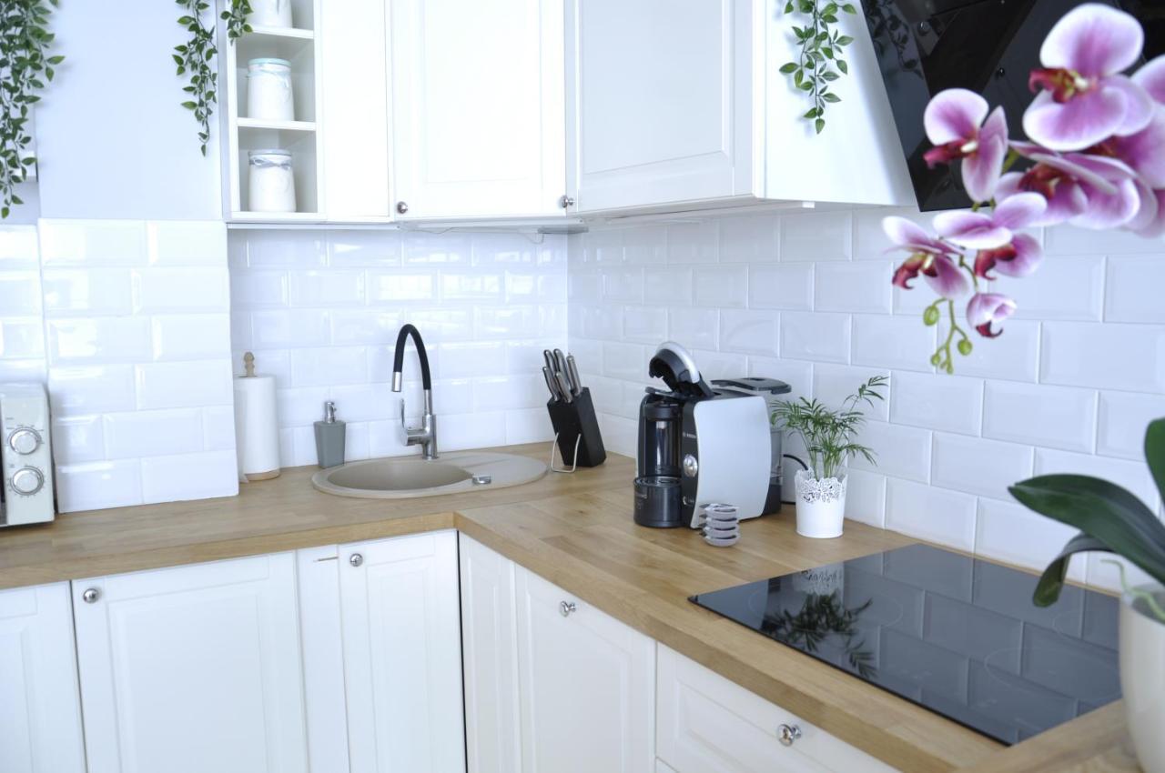 Apartament Na Teczowej วรอตซวาฟ ภายนอก รูปภาพ